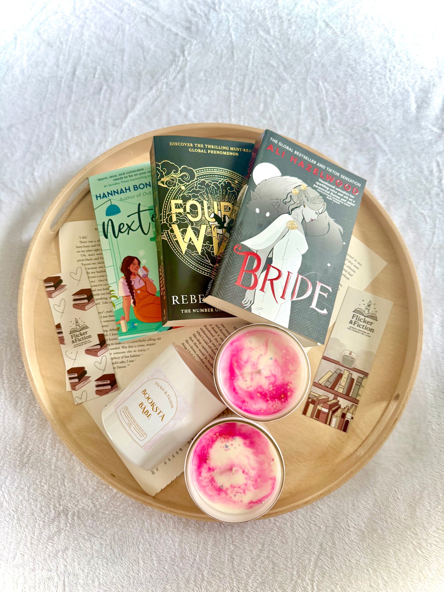 BookTok/Booksta/Book Babe Candle